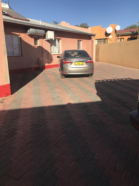 Essence Of Africa Guesthouse Windhoek Exterior foto